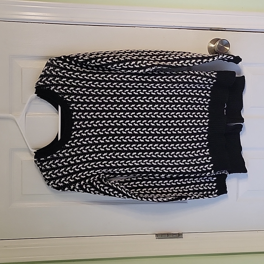 Dex sweater